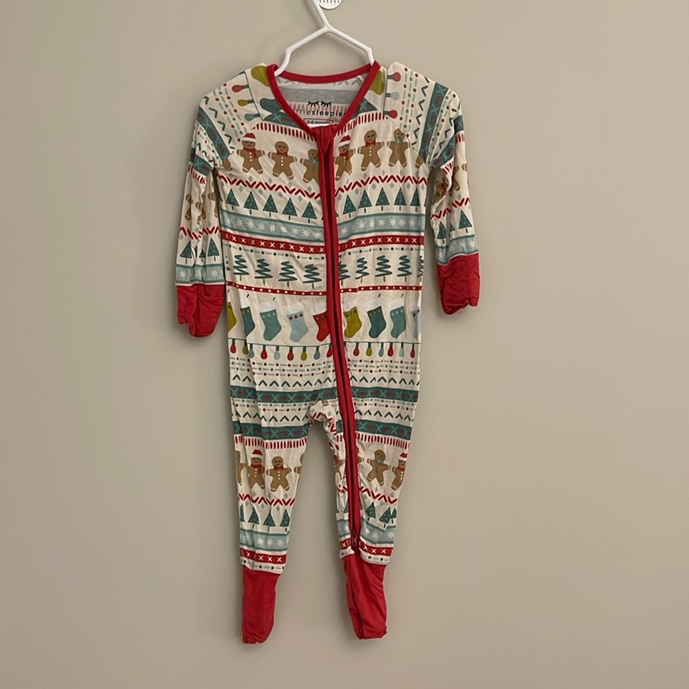 Little sleepies christmas onesie 3-6 months
Footless or footed (fold over)